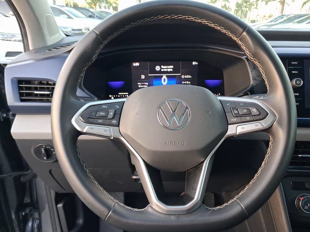 Certified Used 2022 Gray Volkswagen 1.5T SE image 23