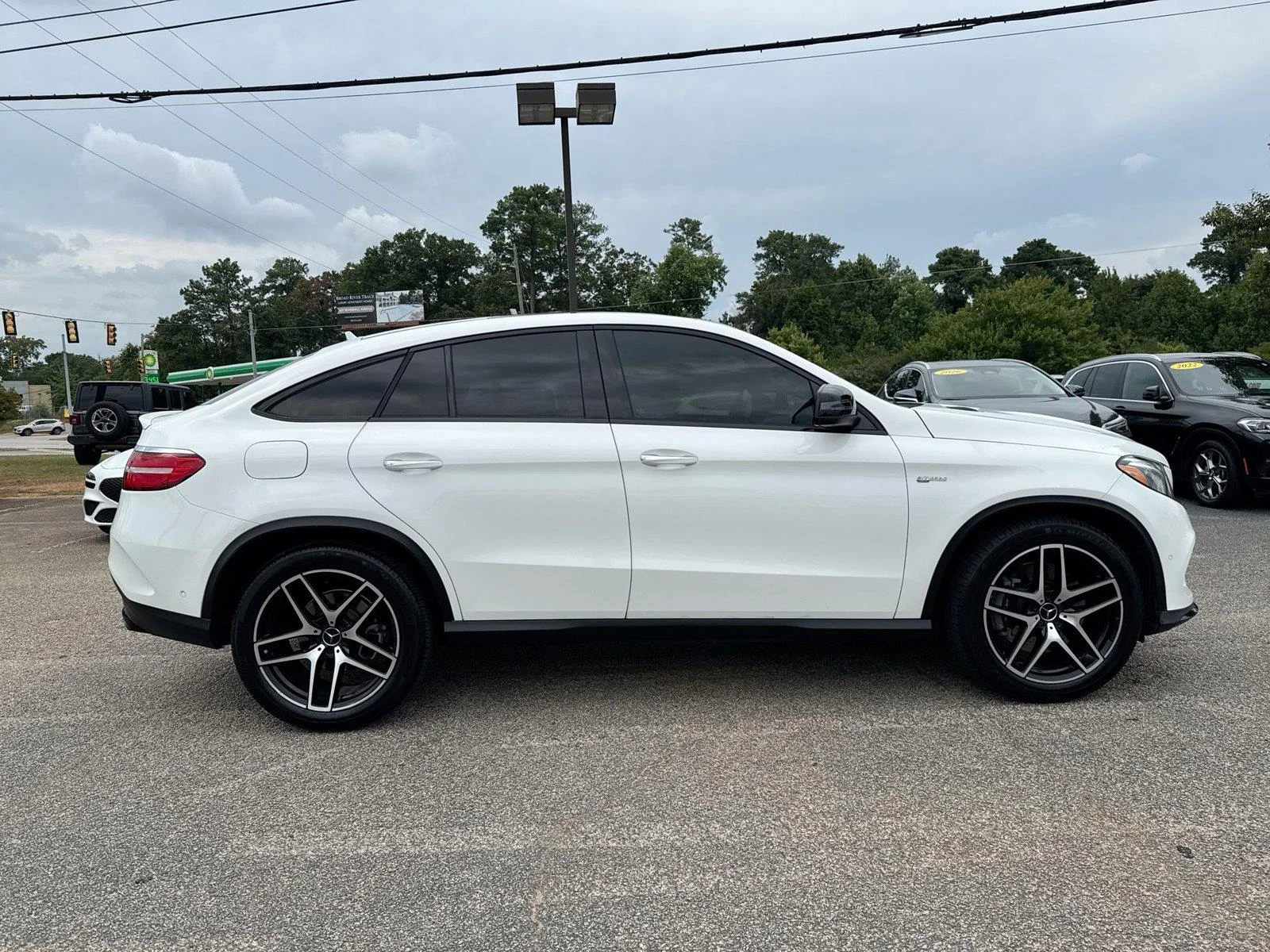 Used 2019 Polar White Mercedes-Benz AMG® GLE 43 image 23