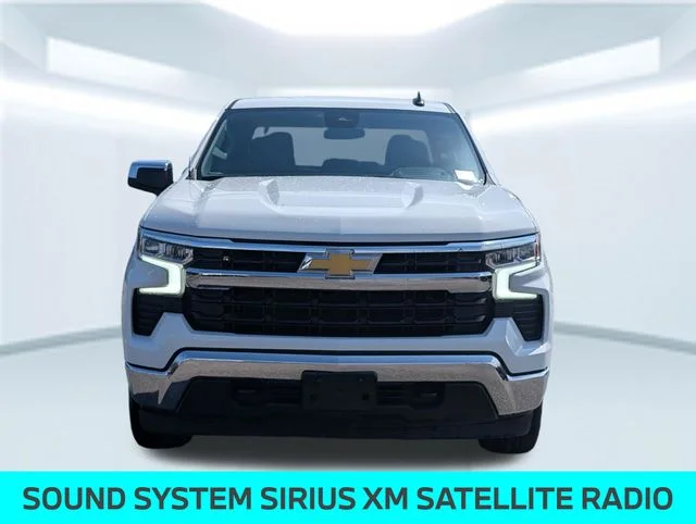 Used 2025 White Chevrolet LT image 10