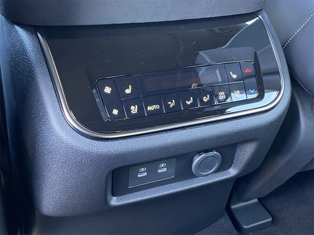 2026 INFINITI QX80 Sport - Photo 17