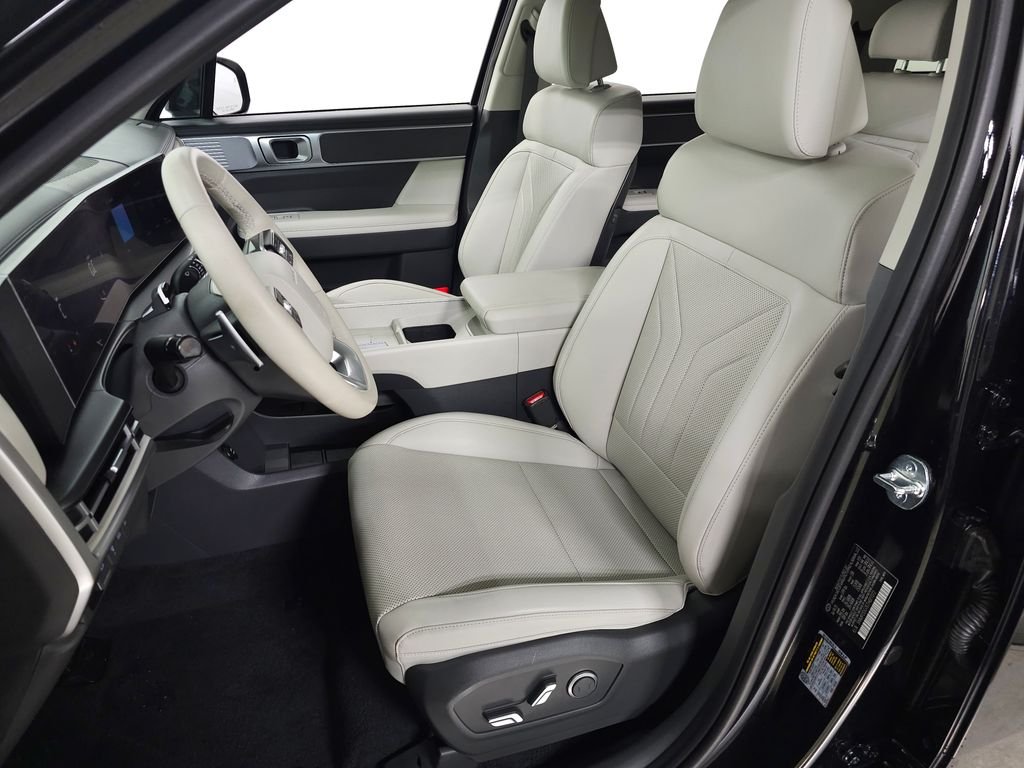 Certified Used 2026 Phantom Black Hyundai SEL image 18