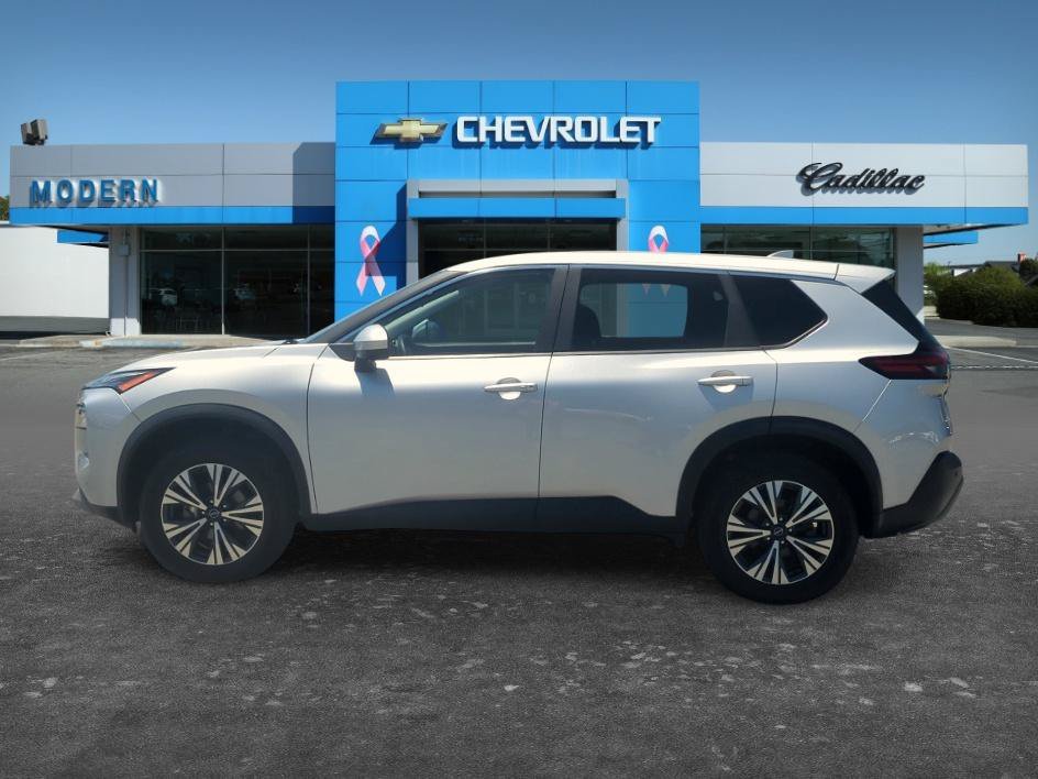 Used 2023 Brilliant Silver Metallic Nissan SV image 2