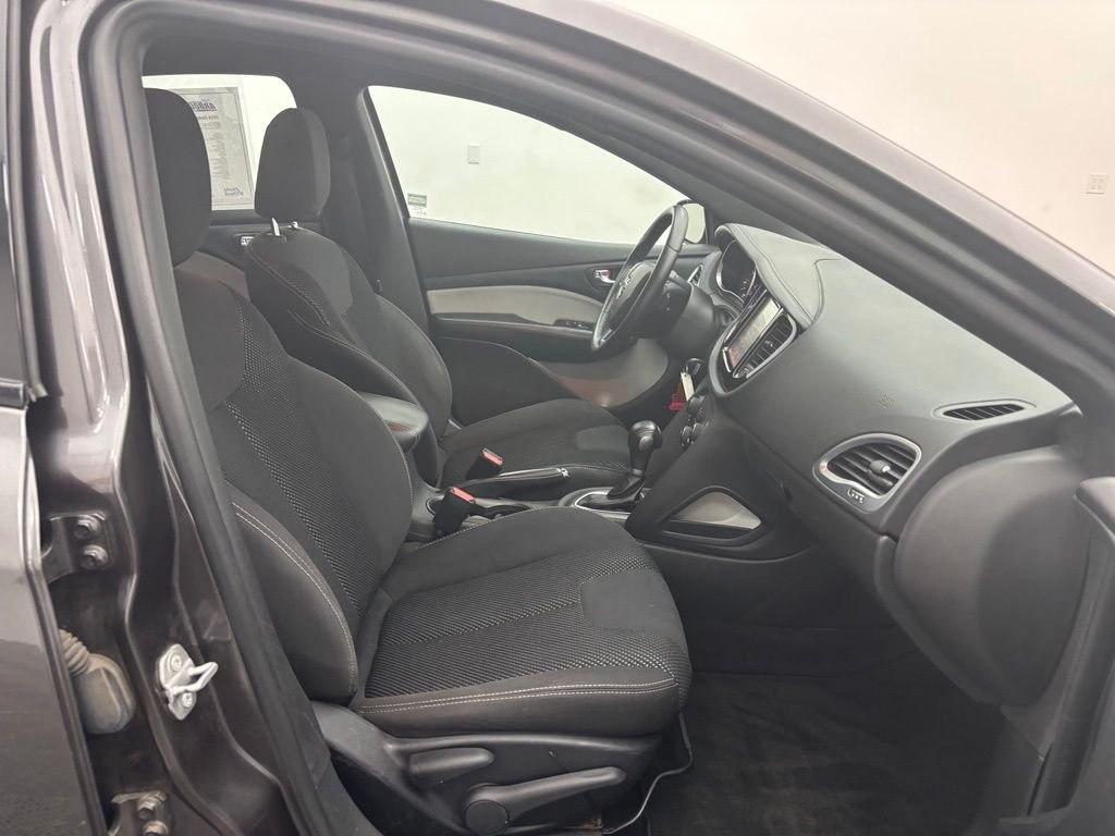 Used 2016 Granite Crystal Clearcoat Metallic Dodge SXT image 29