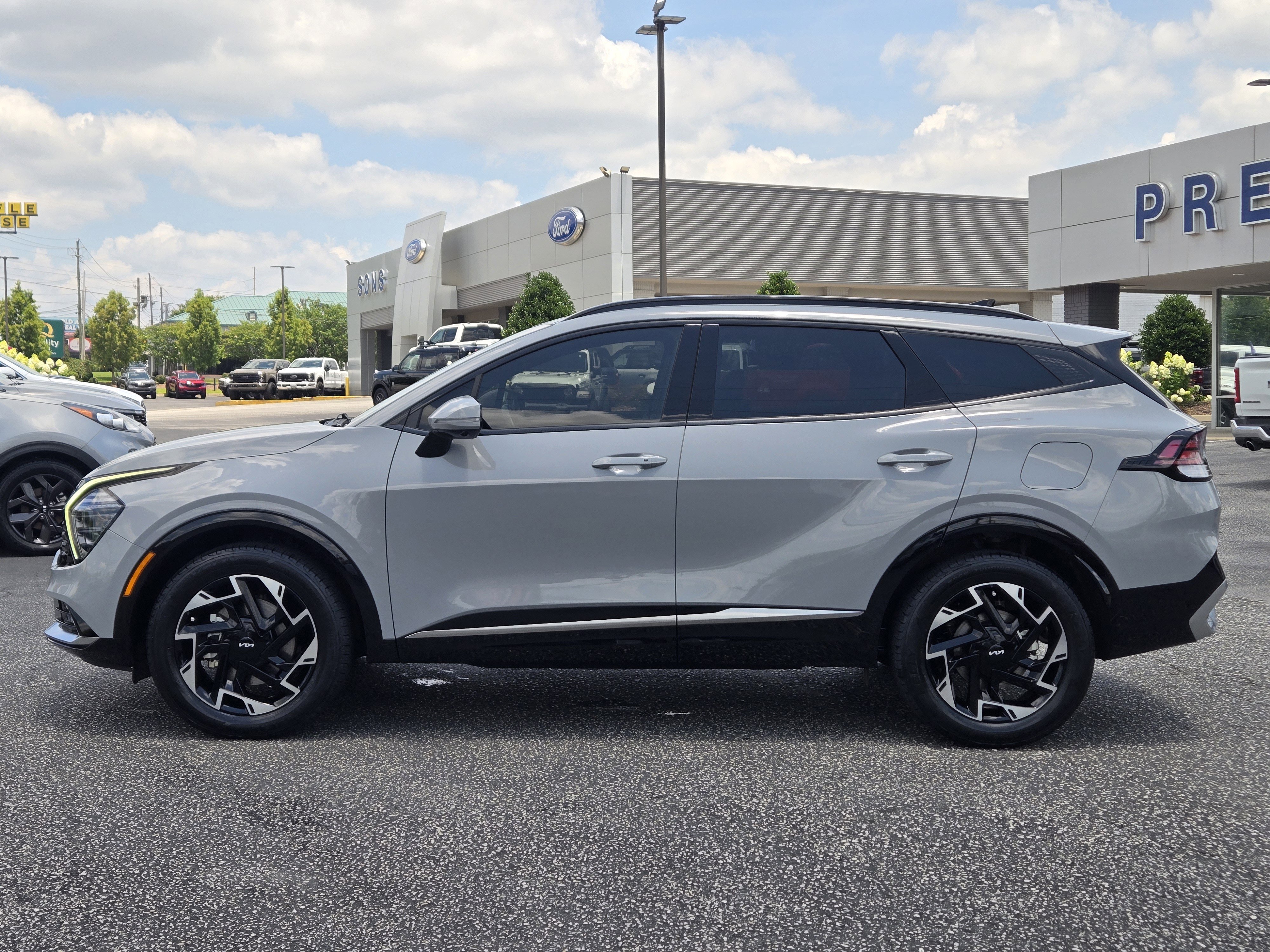 Certified Used 2023 Wolf Gray Kia SX-Prestige image 13