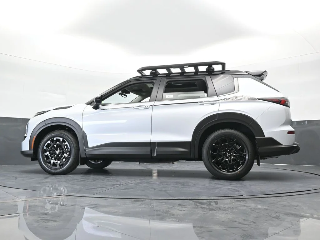 New 2026 White Mitsubishi Trail Edition image 66