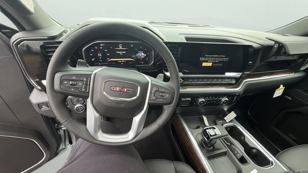 New 2026 Sterling Metallic GMC Elevation image 15
