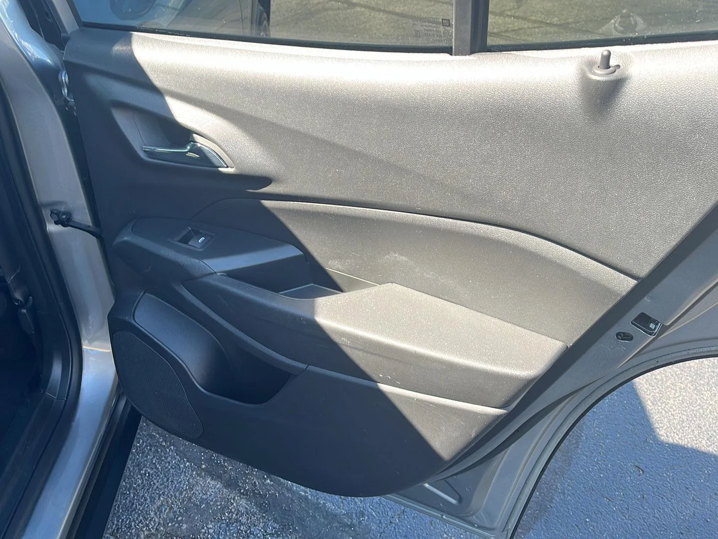 Used 2025 Sterling Gray Metallic Chevrolet LT image 24