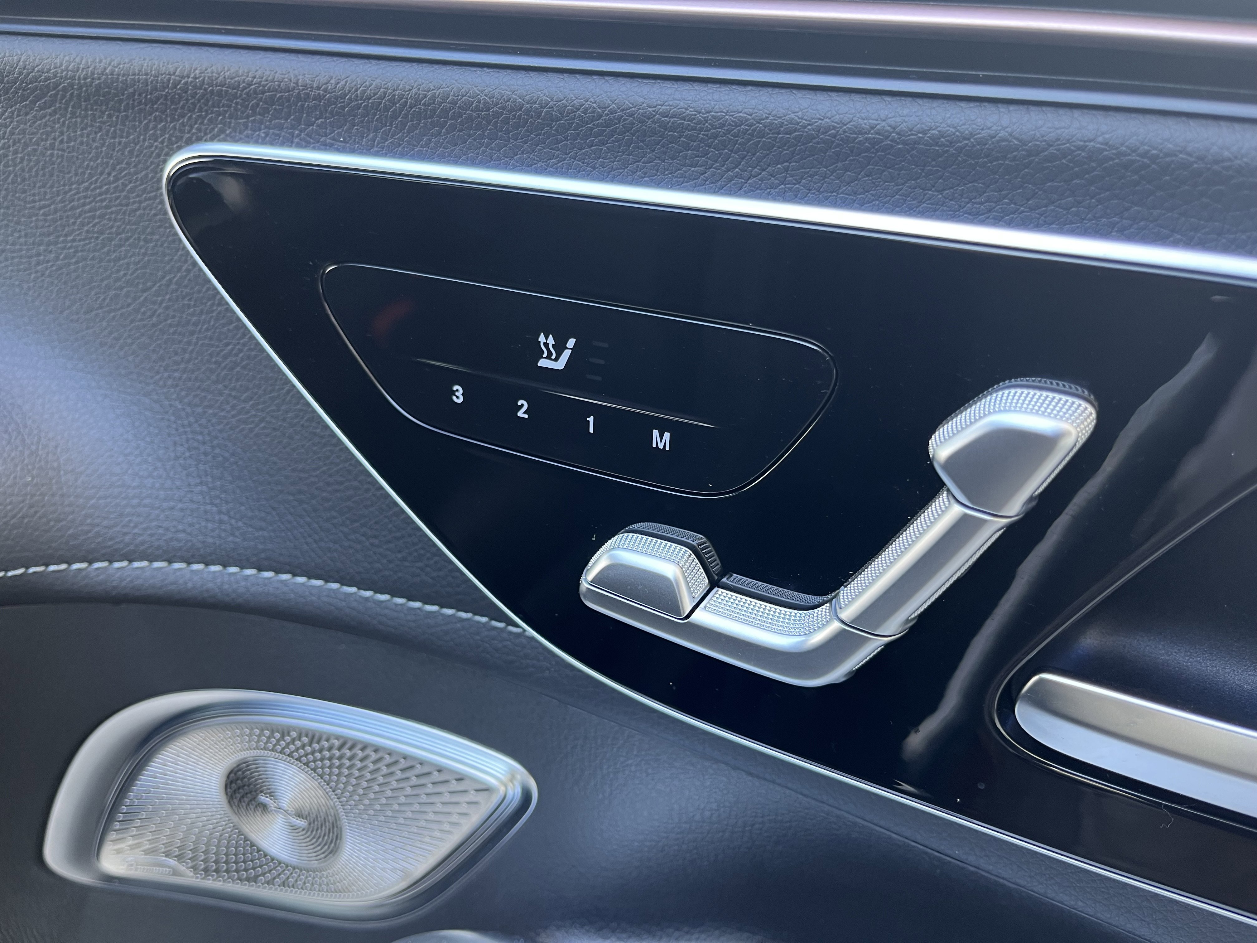 New 2026 OBSIDIAN BLACK Mercedes-Benz EQE 320 image 24