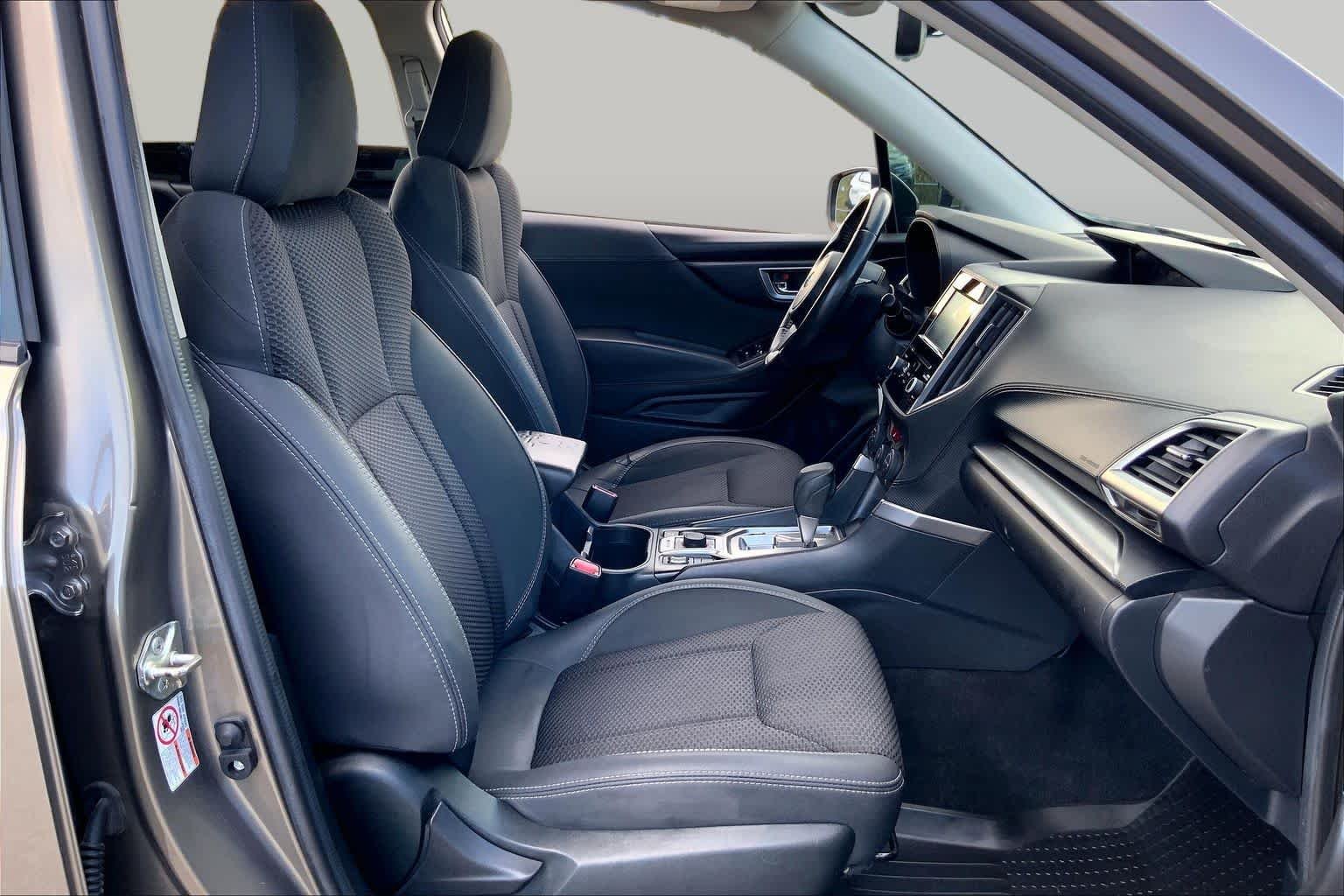 Used 2019 Sepia Bronze Metallic Subaru Premium image 9