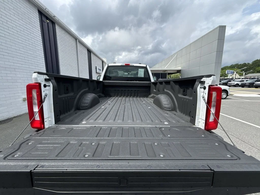 Used 2023 White Ford XL image 20