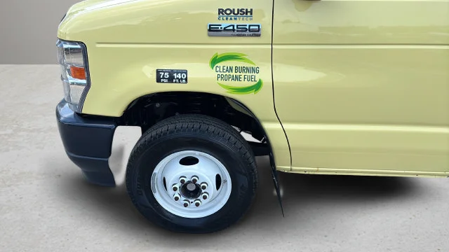 Used 2022 Yellow Ford Base image 43
