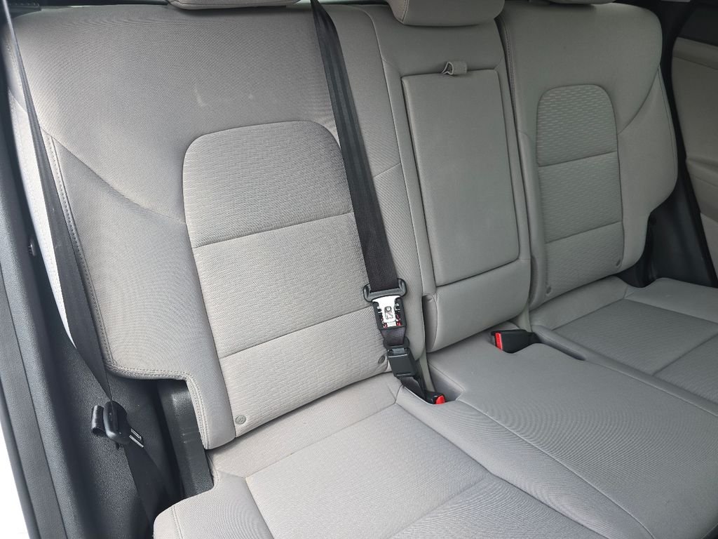 Used 2019 White Hyundai Value image 16