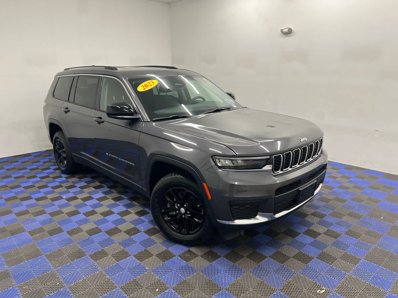 2023 Jeep Grand Cherokee L Laredo