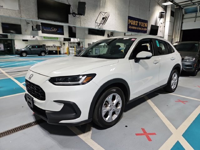 Certified Used 2024 Platinum White Honda LX image 2