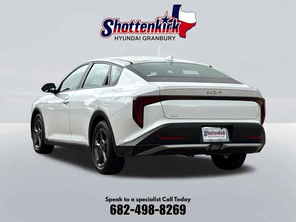 Used 2025 White Kia LXS image 8