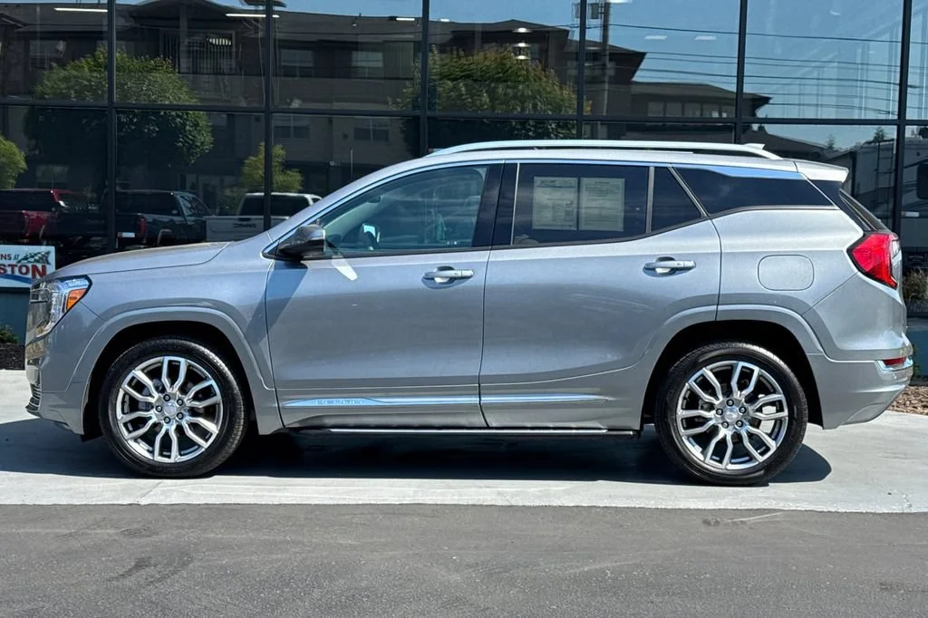 2023 GMC Terrain Denali - Photo 7