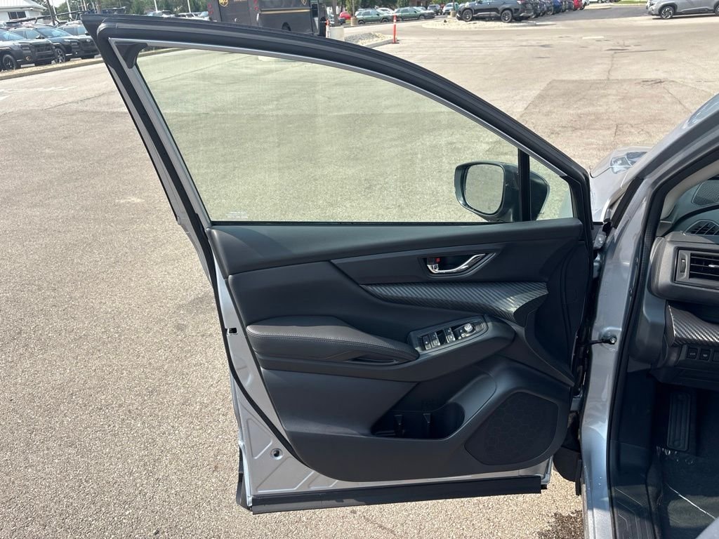 New 2026 ICE SILVER METALLIC Subaru Premium 7-Passenger image 19