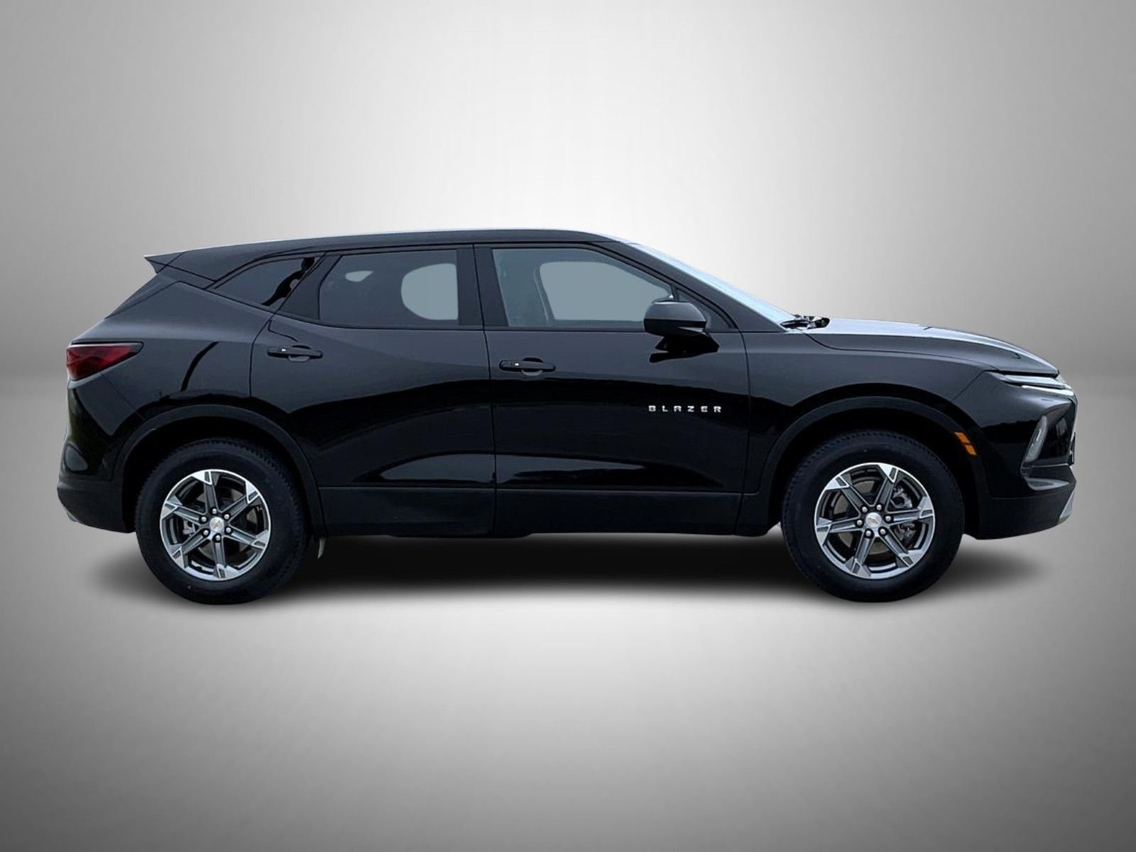 Used 2025 Black Chevrolet 2LT image 4