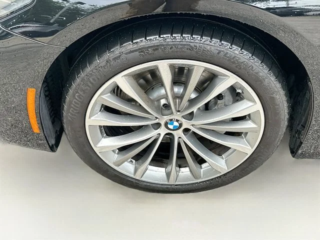 Used 2023 Black BMW 530i image 33