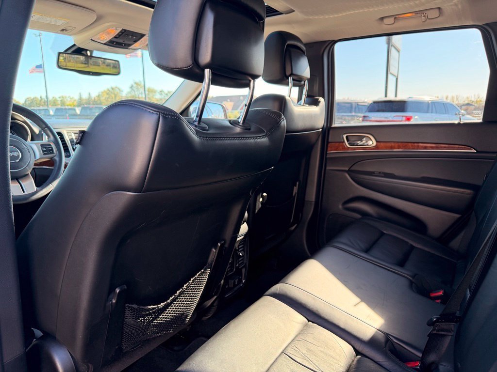 Used 2013 Black Jeep Limited image 24