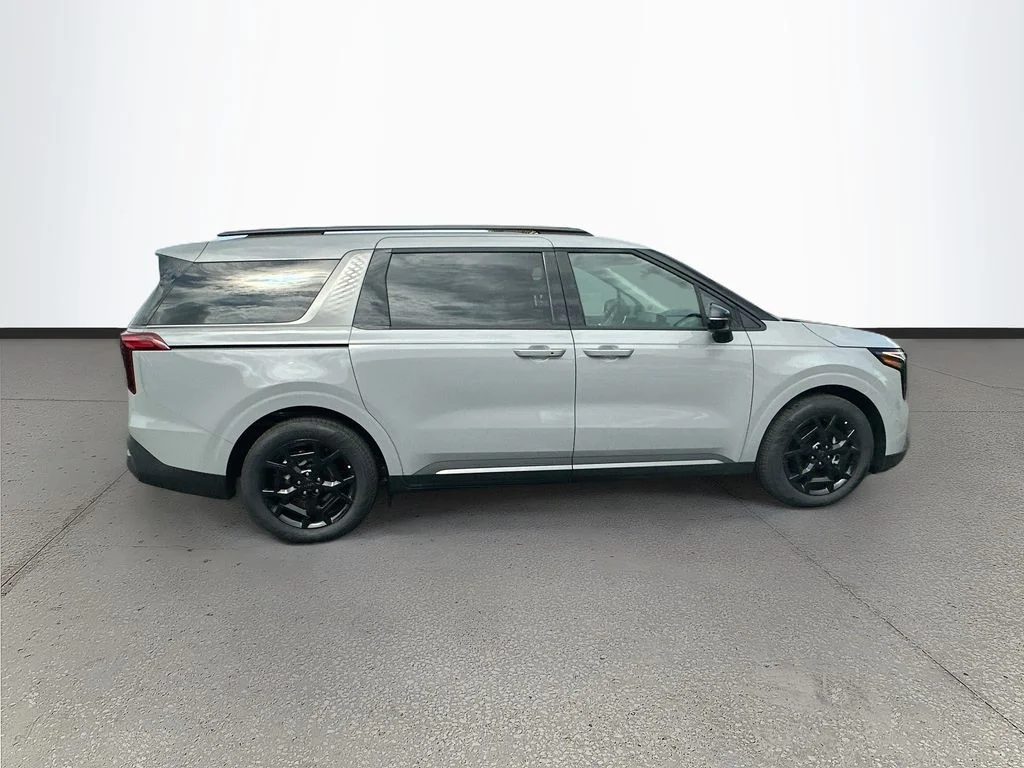 New 2026 Ceramic Silver Kia SX Prestige image 8