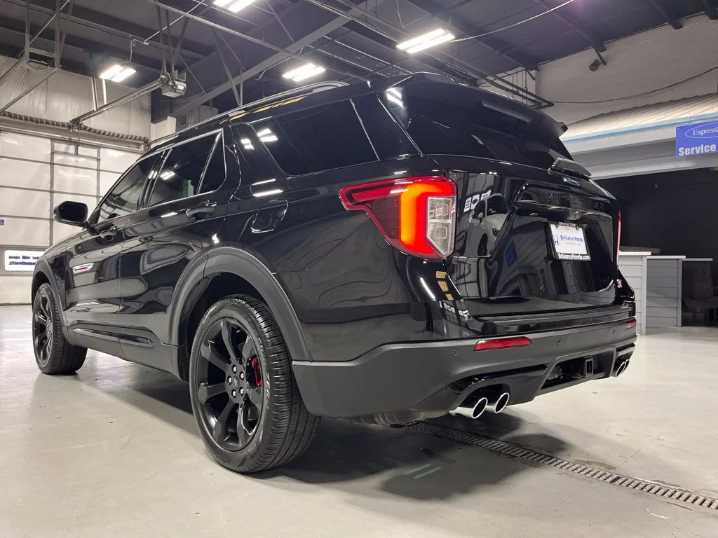 Used 2023 Black Metallic Ford ST image 5