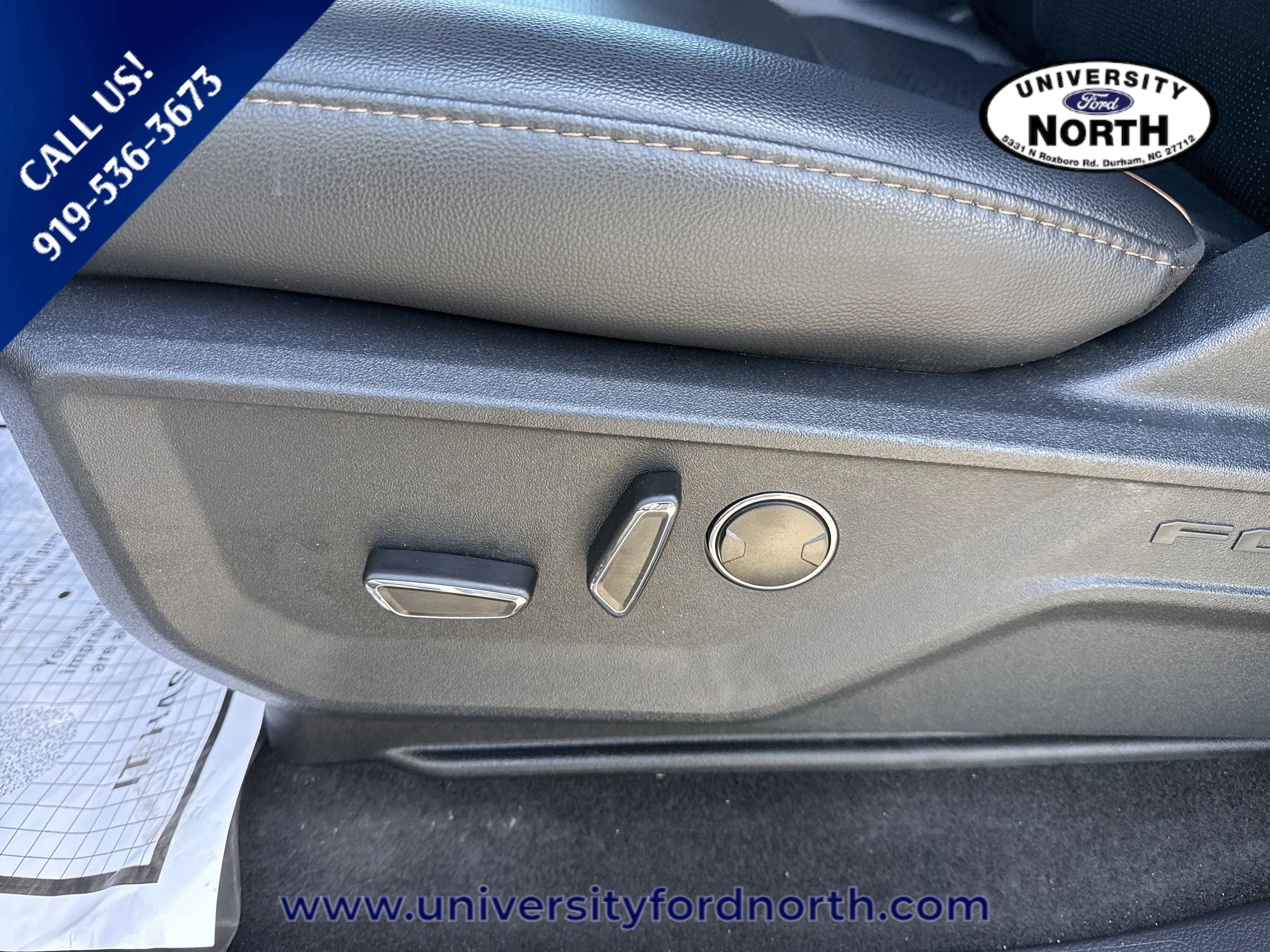 Used 2025 Antimatter Blue Metallic Ford LARIAT image 22