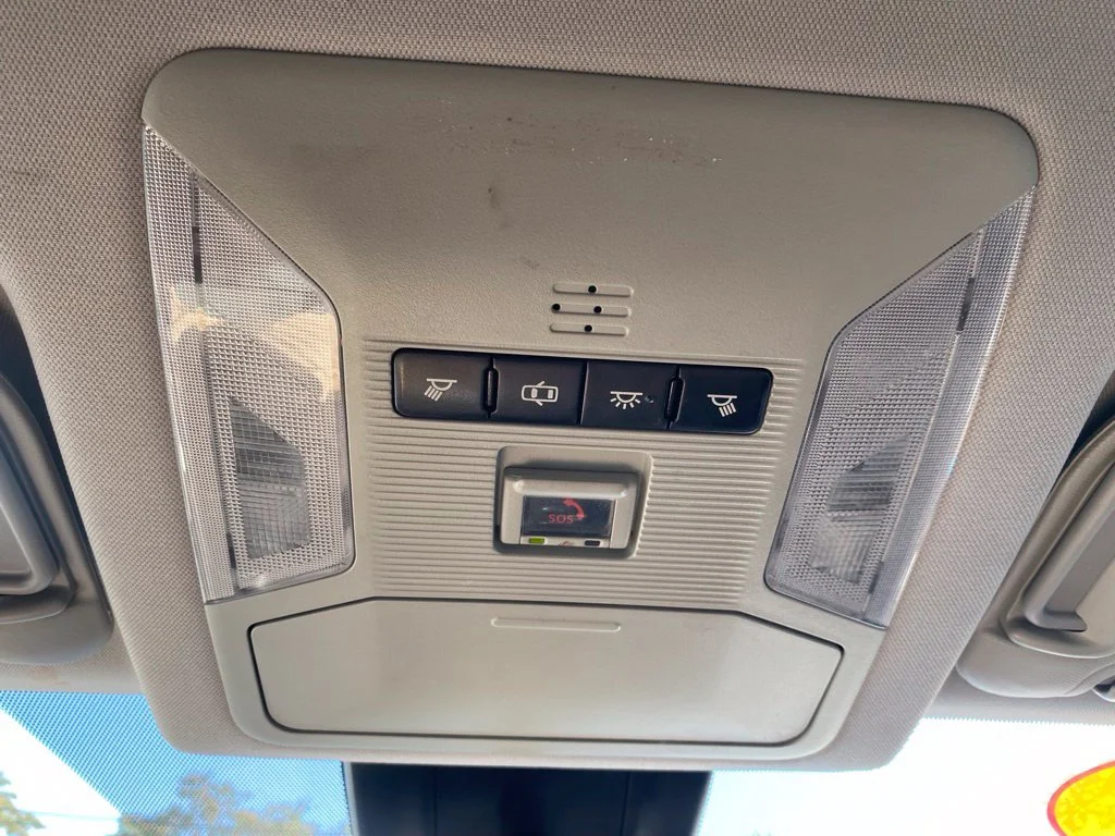 Used 2020 Blue Toyota Adventure image 24