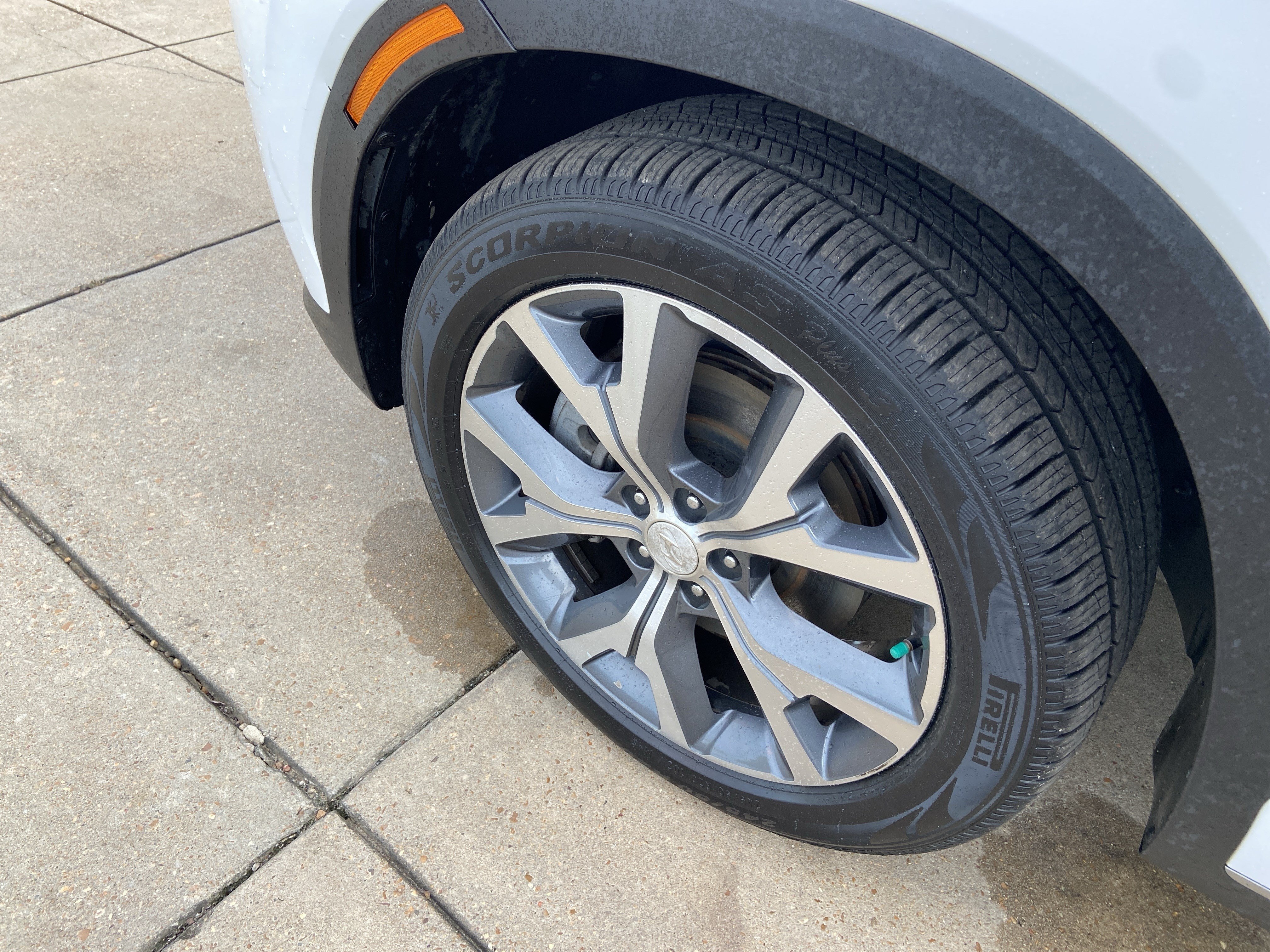 Used 2020 Hyper White Hyundai SEL image 25