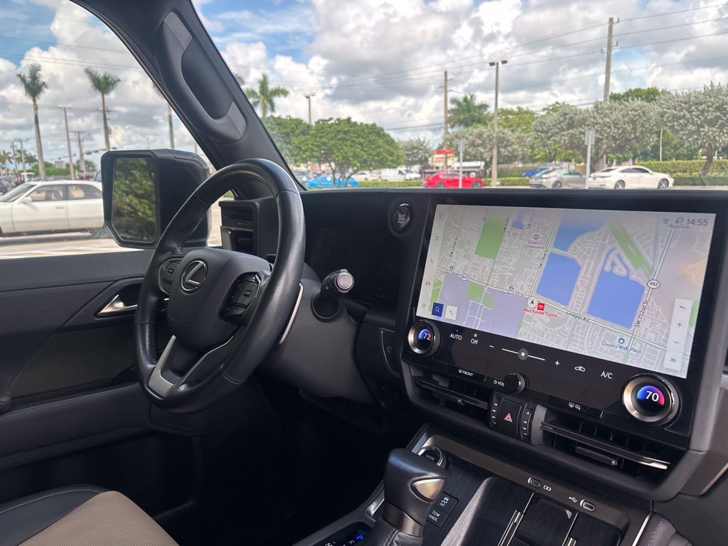 Used 2024 White Lexus  image 6