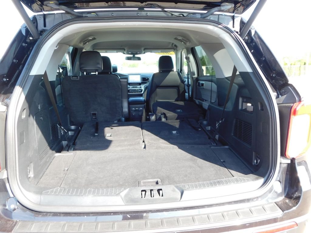 Used 2023 Black Ford XLT image 30