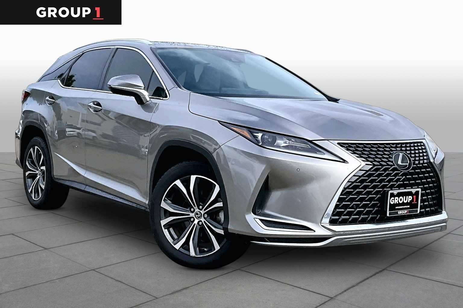 Used 2021 Atomic Silver Lexus  image 3