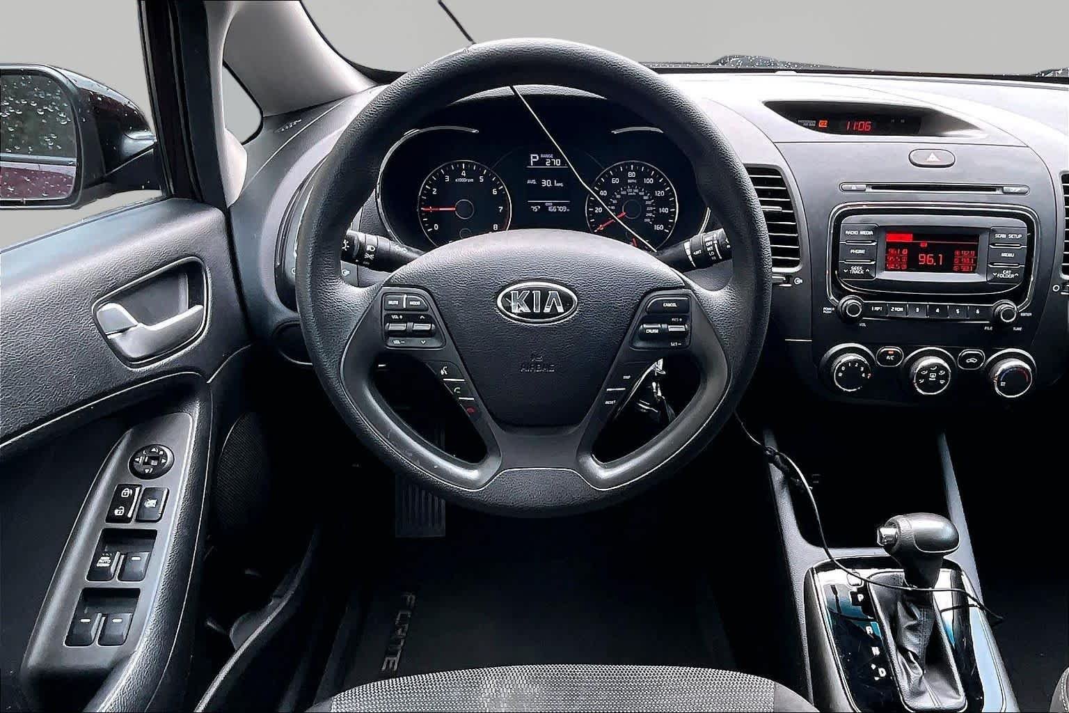 Used 2018 Garnet Red Kia LX image 5