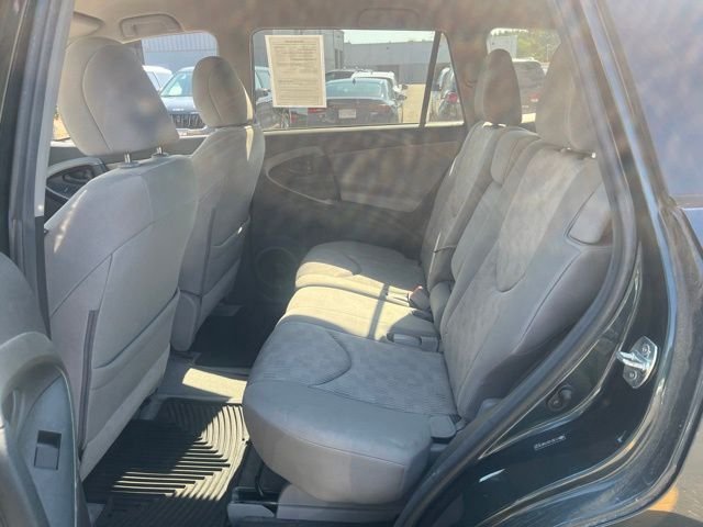 Used 2012 Green Toyota Base image 13