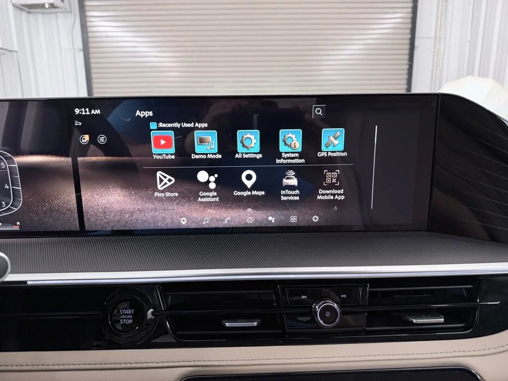 Used 2026 White INFINITI PURE image 22