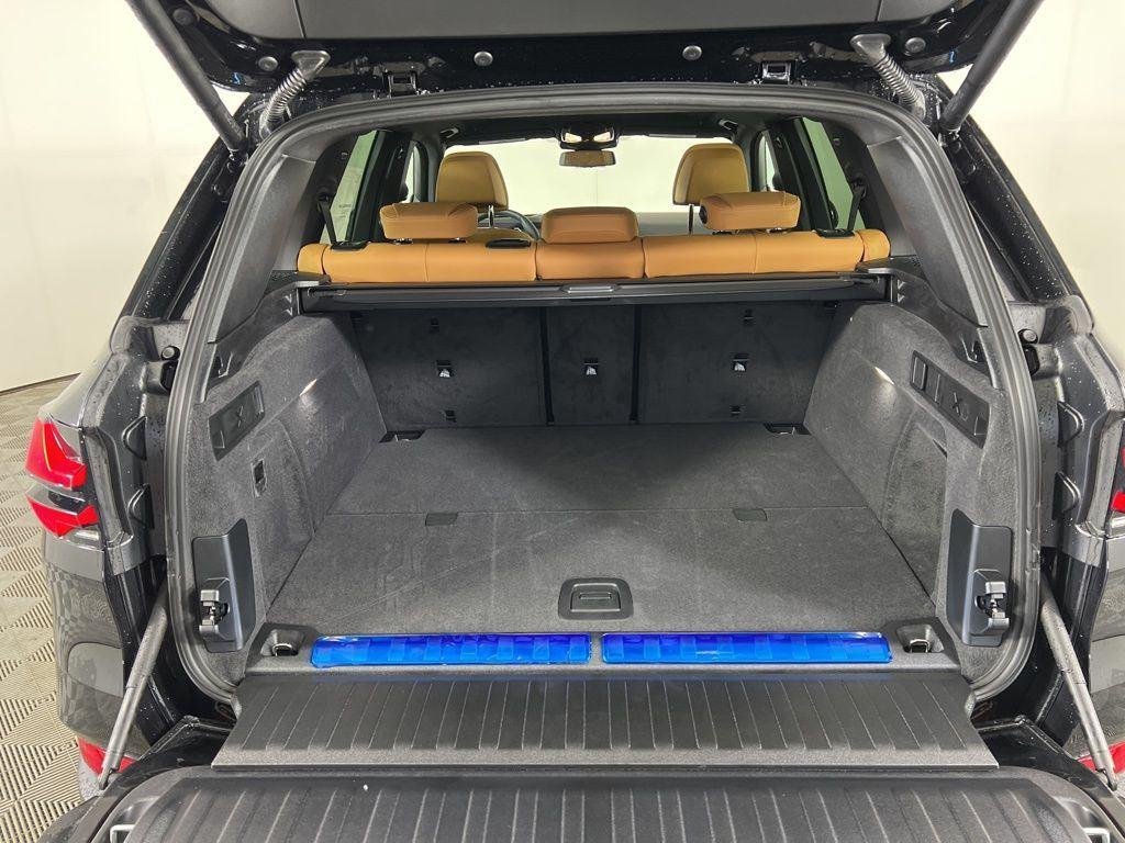 2026 BMW X5 50e - Photo 12
