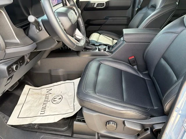 Used 2025 Azure Gray Metallic Ford Badlands image 11