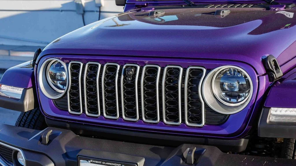 New 2026 Purple Jeep Sahara image 6