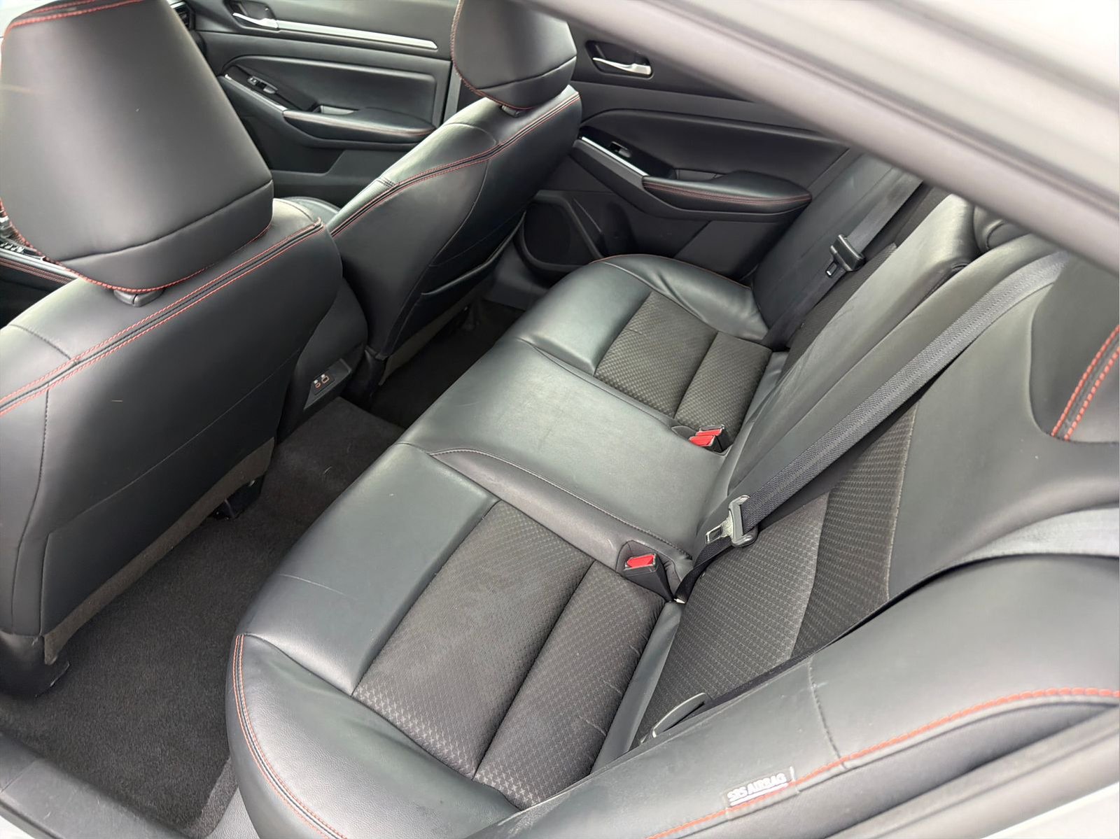Used 2024 Silver Nissan 2.5 SR image 21