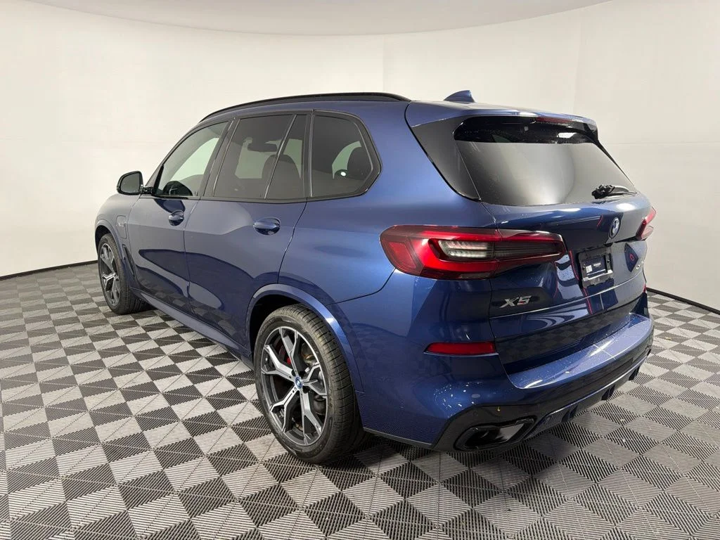 Certified Used 2023 Phytonic Blue Metallic BMW xDrive45e image 7