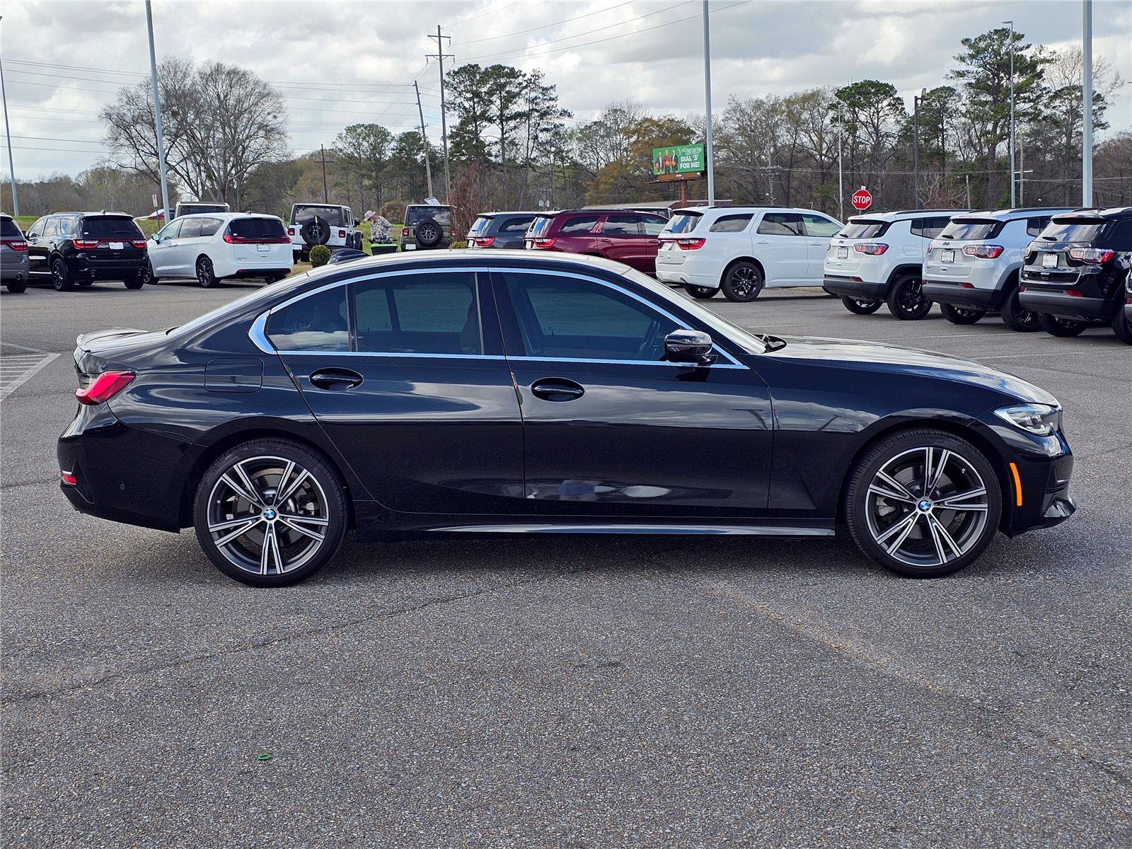Used 2022 Black Sapphire Metallic BMW 330i xDrive image 7