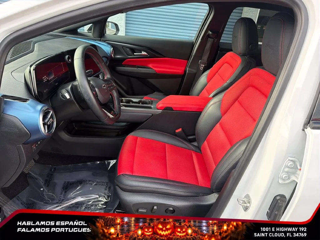 Used 2024 Summit White Chevrolet 2RS image 14