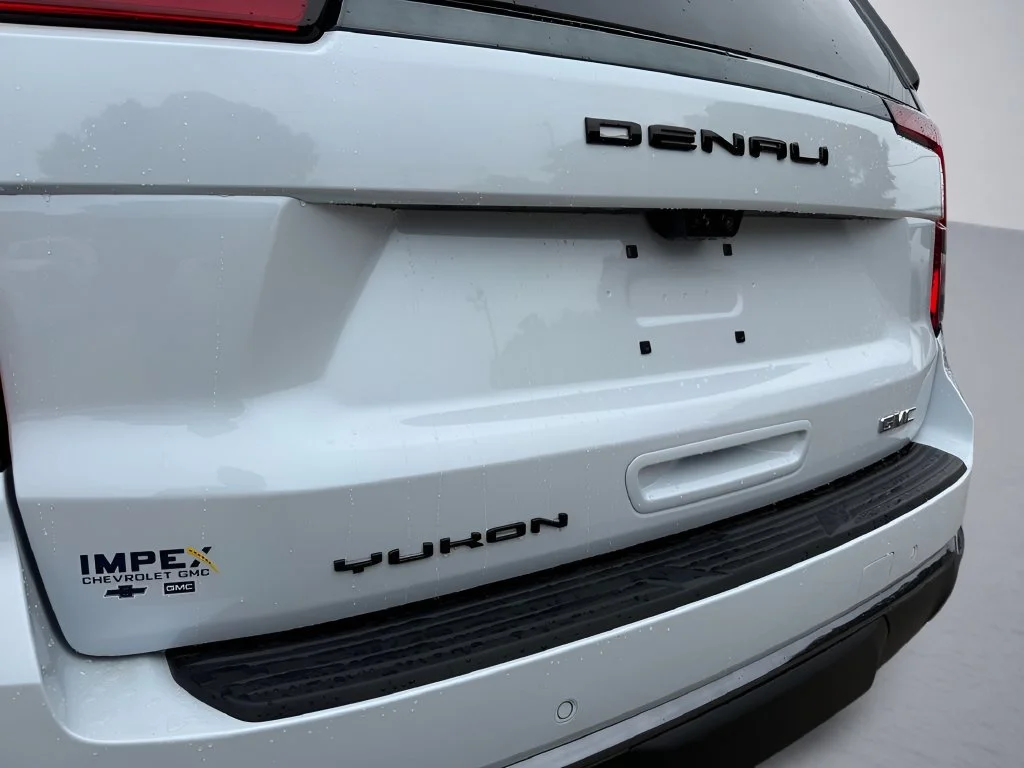 New 2026 Glacier White Tricoat GMC Denali Ultimate image 39
