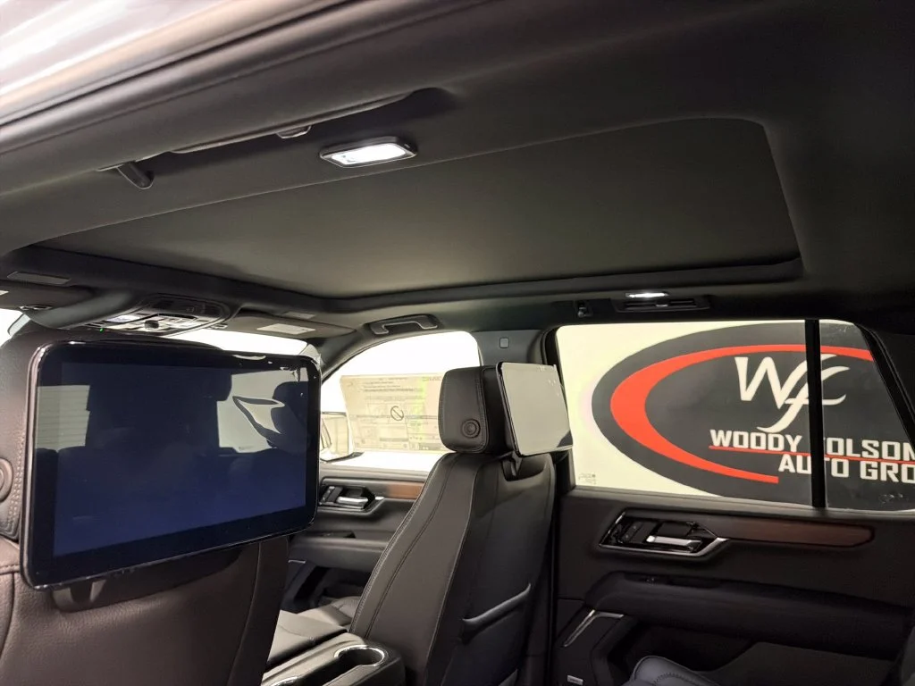 2027 GMC Yukon Denali - Photo 14