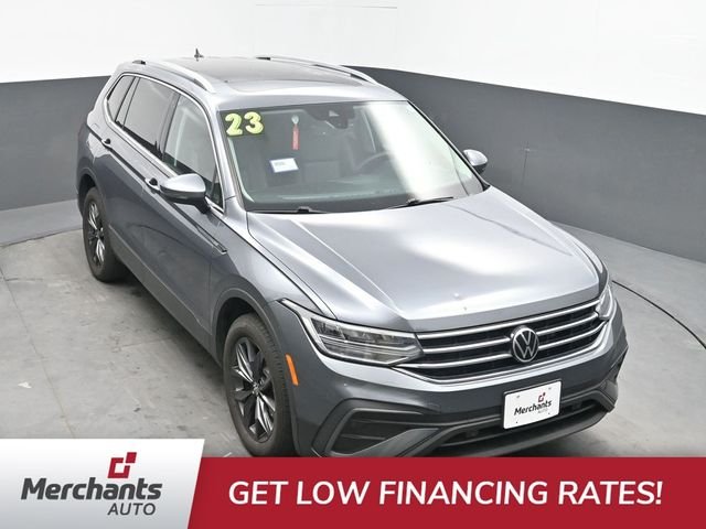 Used 2023 White Volkswagen 2.0T SE image 22