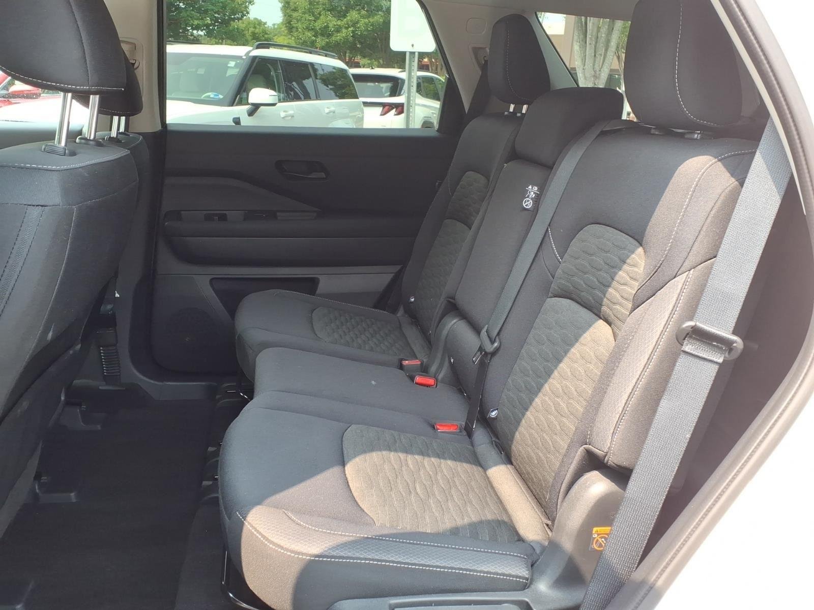 Used 2024 Pearl White Tricoat Nissan SV image 20