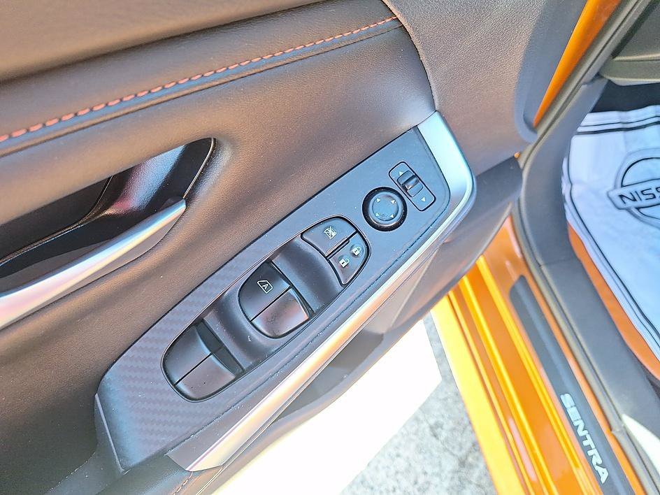 Certified Used 2024 Monarch Orange Metallic/Super Black Nissan SR image 10