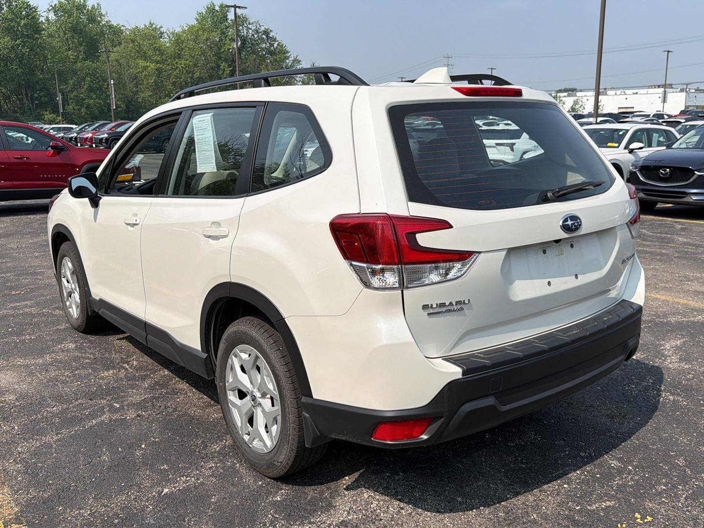 Used 2022 Crystal White Pearl Subaru  image 9