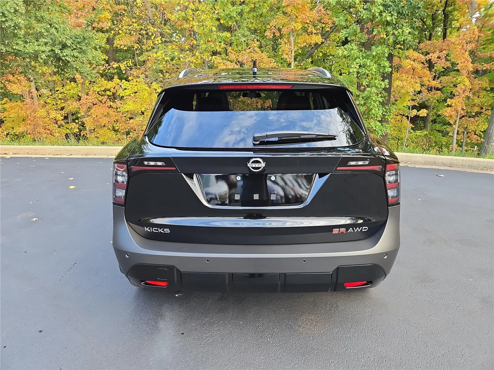 New 2026 Super Black Nissan SR image 8