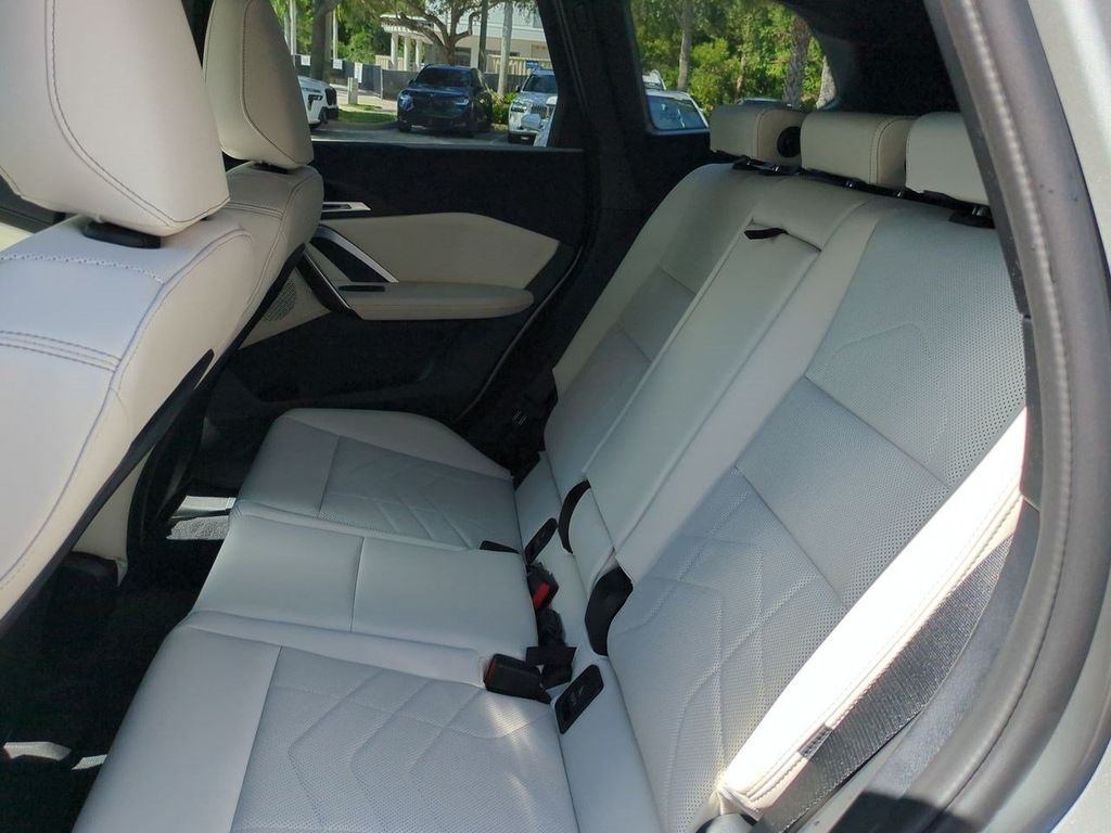 New 2027  BMW xDrive28i image 14